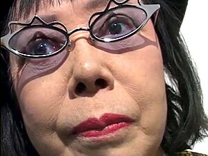 Yayoi Kusama circa 2004