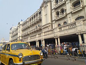 Yellow taxi at Esplanade in Kolkata