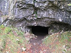 Yordas Cave - geograph.org.uk - 66192.jpg