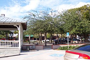 5th Avenue in the Zephyrhills Downtown Historic District