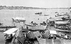 COLLECTIE TROPENMUSEUM Gezicht op de Moesi rivier bij Palembang TMnr 10010493