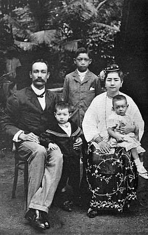 Frederick Alexander Charles Trutwein family portrait.jpg