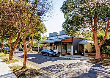 Heritage Shops on Elizabeth Street in Croydon, South Australia.jpg