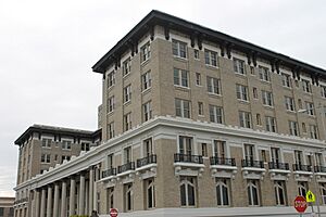 Hotel Bentley, Alexandria, LA (2014) IMG 4301