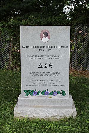 Pauline Richardson Oberdorfer Minor gravestone