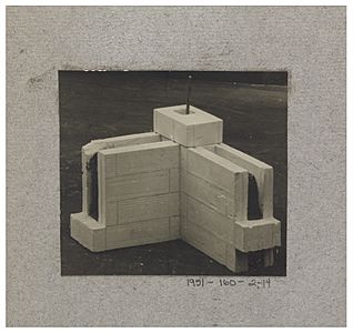 Photograph, Photograph of the Construction of a Mass-operational House Designed by Hector Guimard (No. 14), 1921 (CH 18387447)