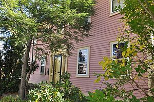 ProvidenceRI PlainFarmHouse