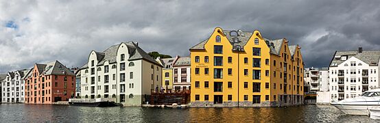 Puerto, Ålesund, Noruega, 2019-09-01, DD 48-50 PAN