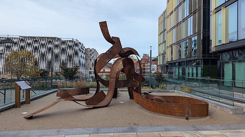 Ribbons sculpture by Pippa Hale
