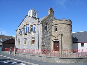 Scalloway Town Hall - geograph.org.uk - 971149