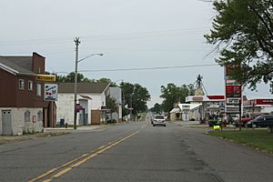 Looking south at downtown Stetsonville on WIS13