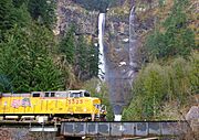 Union Pacific at Multnomah Falls (2251453140)