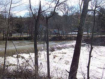 Wappinger Creek at Red Oaks Mill.jpg