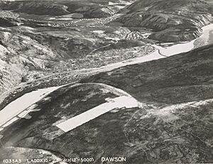 Canada - Dawson - NARA - 68154600 (cropped)