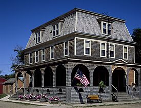 Carroll House, a historic hotel in Fullerton