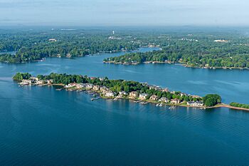 Governors-Island-Lake-Norman.jpg