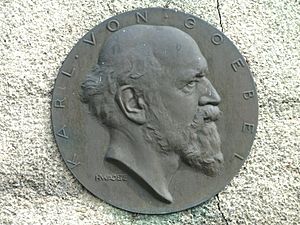 Karl von Goebel memorial - DSC07545