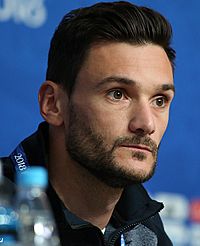 Lloris 2018 (cropped).jpg