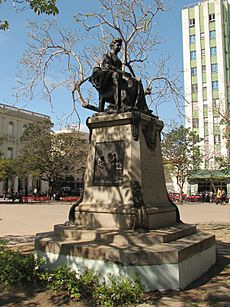 Marta Abreu statue