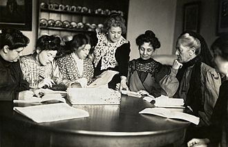 Meeting of Women's Social and Political Union (WSPU) leaders, c.1906 - c.1907. (22755473290)