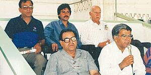 Munir Hussain (left on bottom row), a pioneer of Urdu commentary in Pakistan