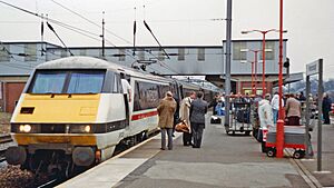 Peterborough Station, 1992 geograph-3967343-by-Ben-Brooksbank