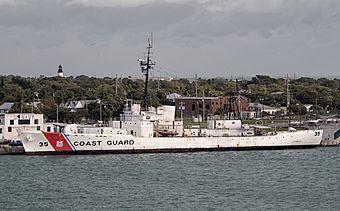 USCGC Ingham (WHEC 35) 469.jpg