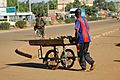 Vendeur à la sauvette à Ouagadougou3
