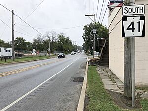 2022-09-07 12 23 34 View south along Pennsylvania State Route 41 (Pennsylvania Avenue) just south of Baltimore Pike in Avondale, Chester County, Pennsylvania