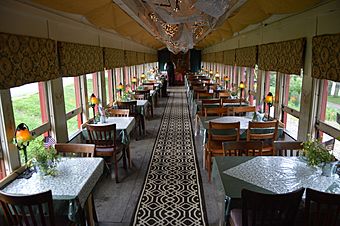 Colebrookdale Railroad dining car.jpg