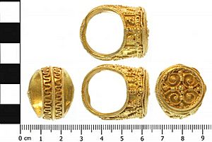 Early Medieval finger ring (FindID 459594)