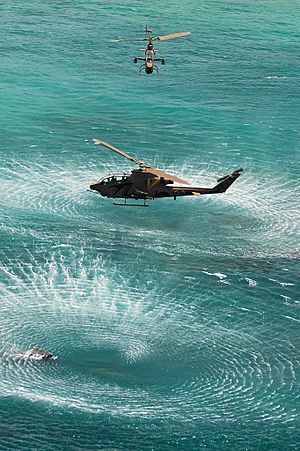 Flickr - Israel Defense Forces - The Cobra Helicopter Makes a Splash