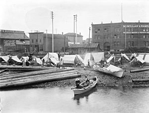 Indigenous encampment at Alexander and the foot of Columbia Street, Vancouver 1898