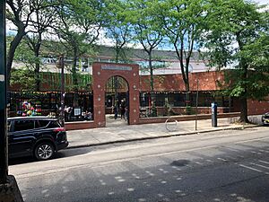 NYPL Bronx Parkchester Library IMG 7031 HLG
