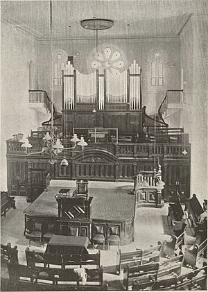 New 'Carnegie' organ at the Brisbane City Baptist Tabernacle, 1915