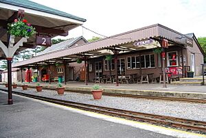 Ravenglass Station, Ravenglass and Eskdale Railway - geograph.org.uk - 1335502
