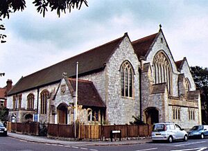 St Andrew, Boscombe - geograph.org.uk - 1526860.jpg