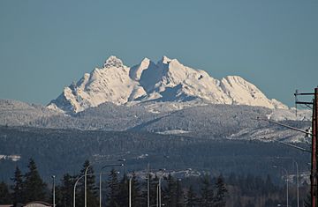 Three Fingers in wintertime, from Smokey Point (23914298459).jpg