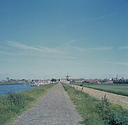 Vergezicht op de stad, gezien vanaf de Havendijk - Zierikzee - 20374037 - RCE