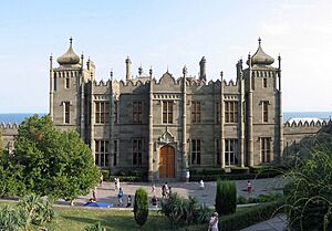 Vorontsov Palace front panorama