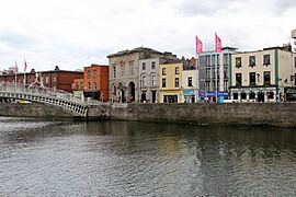 Wellington Quay, Dublin, Ireland - geograph.org.uk - 2567240