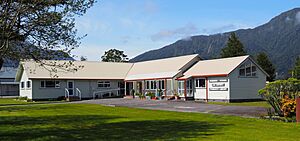 Whataroa School 2023 - MC4 (cropped)