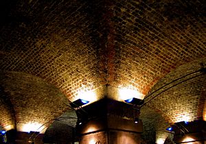 2005-06-19 - United Kingdom - England - London - Cafe in the Crypt