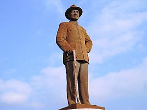 A statue of Chiang Kai-shek, Beigan, Matsu, Taiwan.JPG