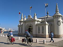 Cantabria. Santander. Palacete del Embarcadero. Paseo de Pereda. Spain (2745625131)