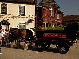 HOOK NORTON BREWERY DRAY AT THE HARVESTER LONG ITCHINGTON BEER FESTIVAL APRIL 2011 (5674804935)