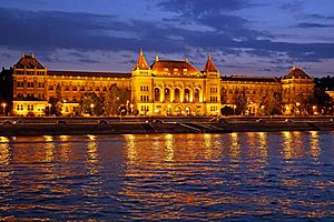 Hungary-02046 - Budapest University of Technology and Economics (31670993764)
