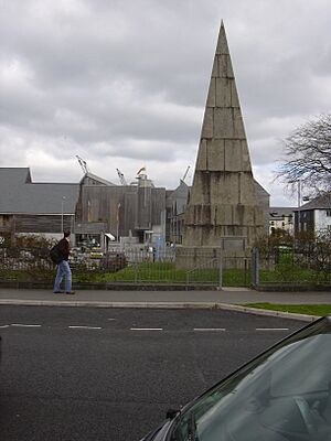 Killigrew Obelisk (DSCN0294)