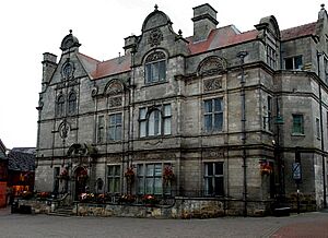 Late Victorian Guildhall in Oswestry (geograph 4172721)