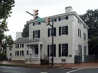 Lee Fendall House from the street.JPG